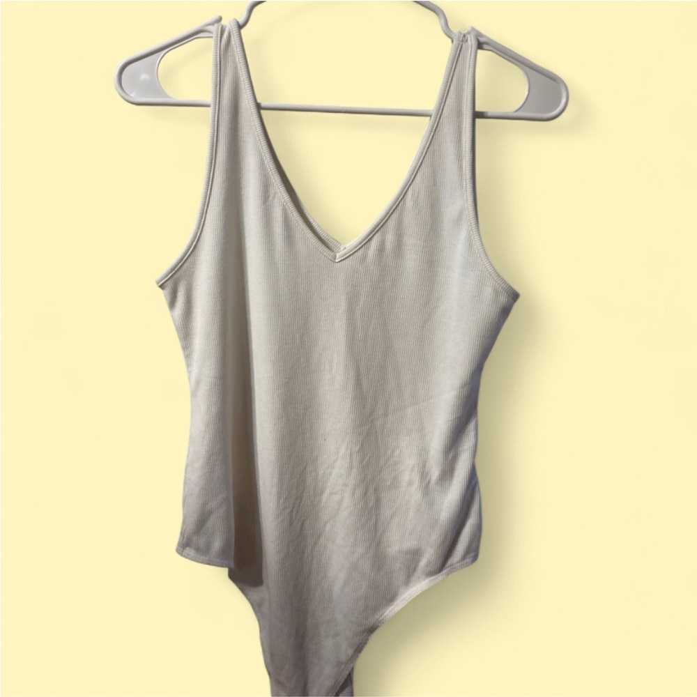 Elegant Sleeveless Bodysuit